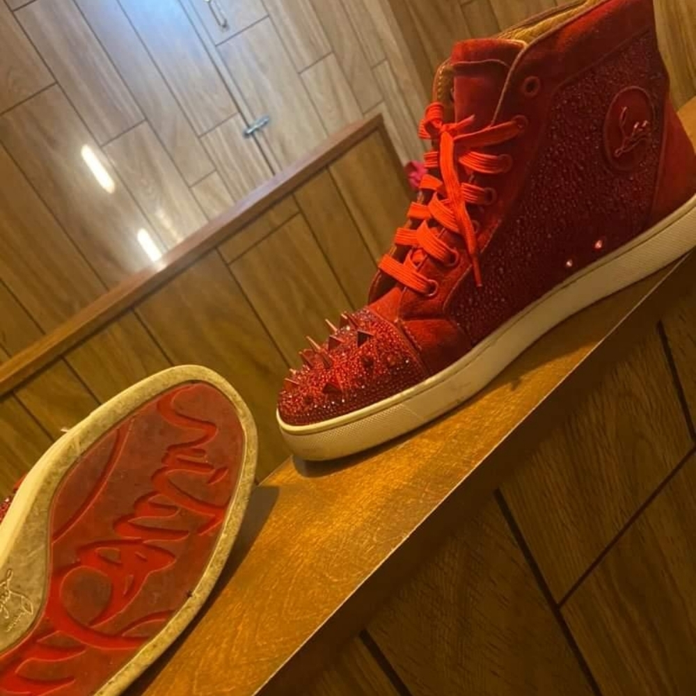 Christian louboutins red bottoms